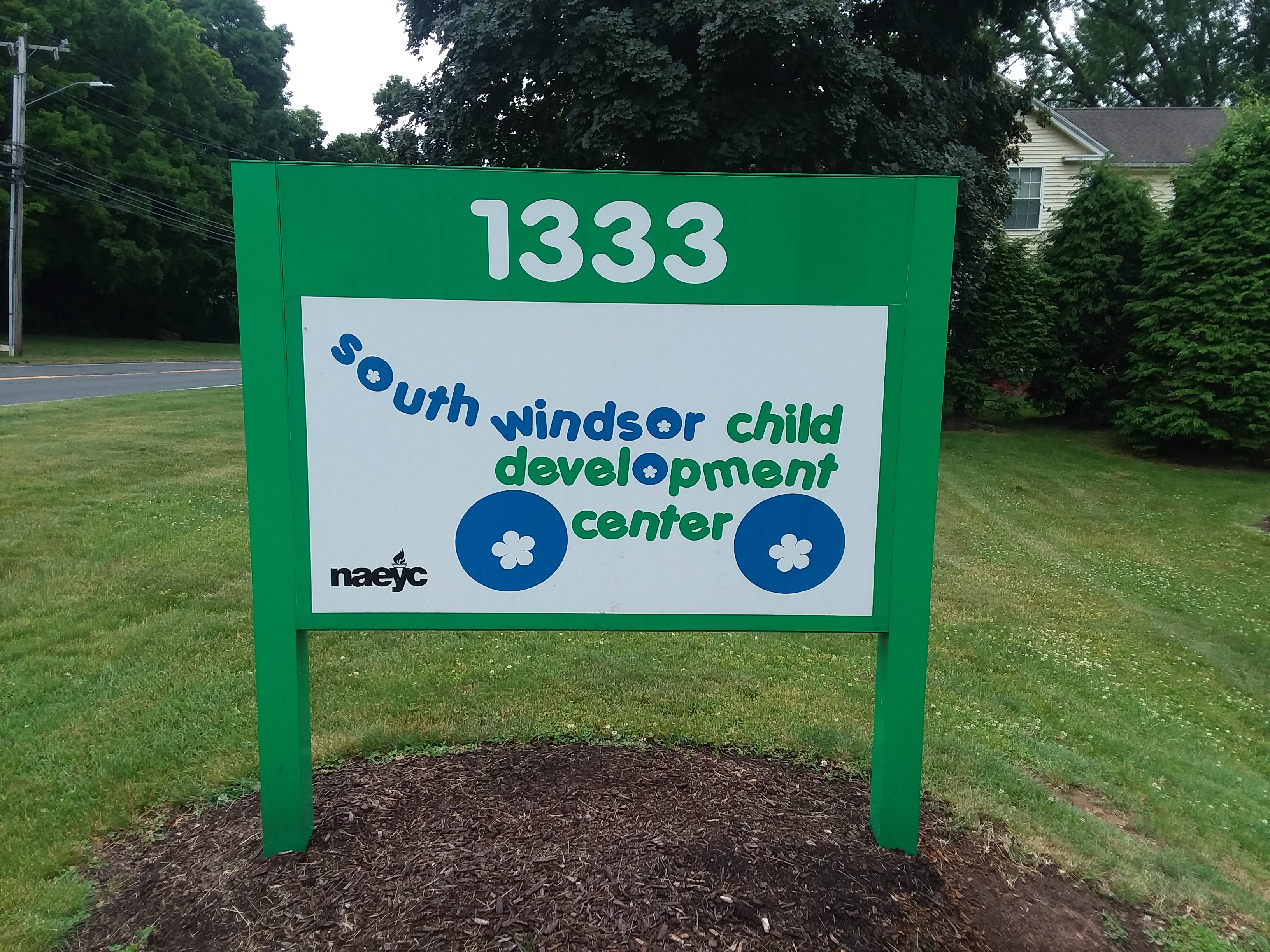 center sign